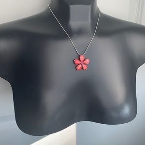 Floral necklace